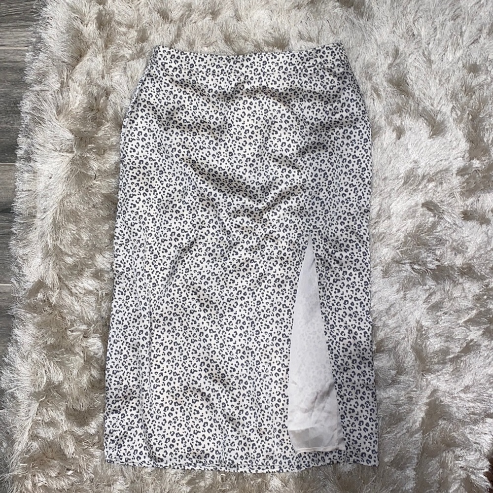 Abercrombie cheetah print skirt midi